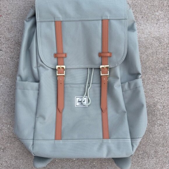 herschel supply co retreat backpack new main image 5
